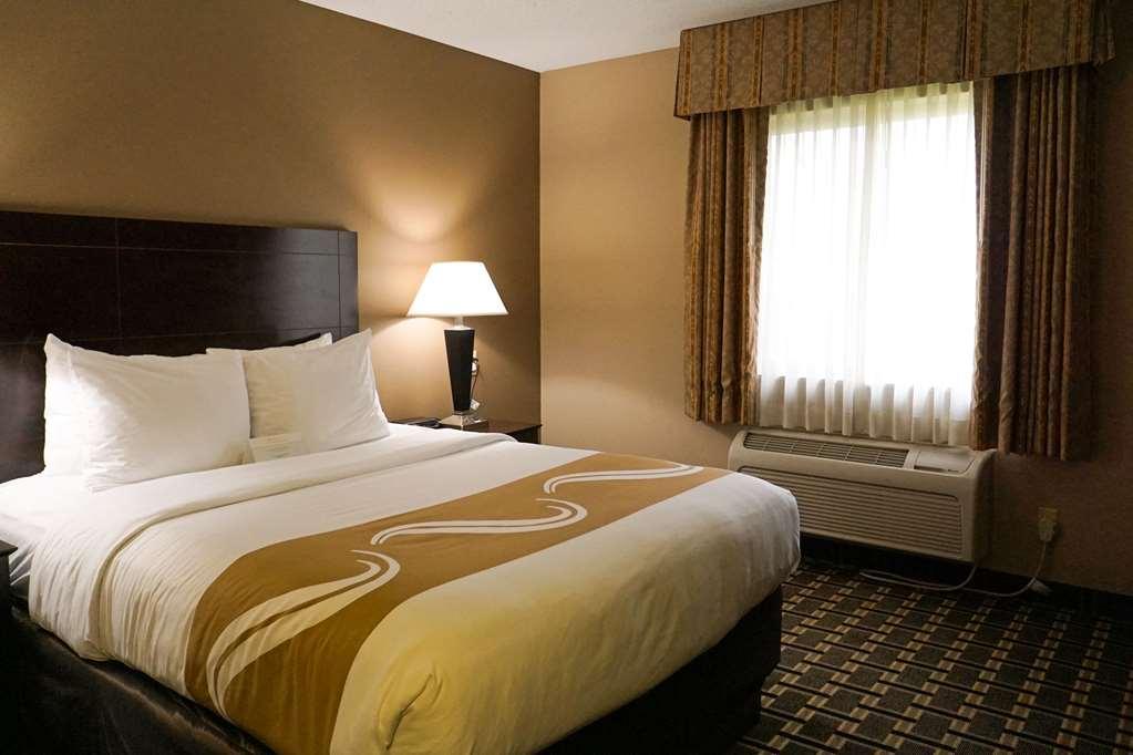 Quality Inn & Suites Watertown Near Prairie Lakes Ice Arena Værelse billede
